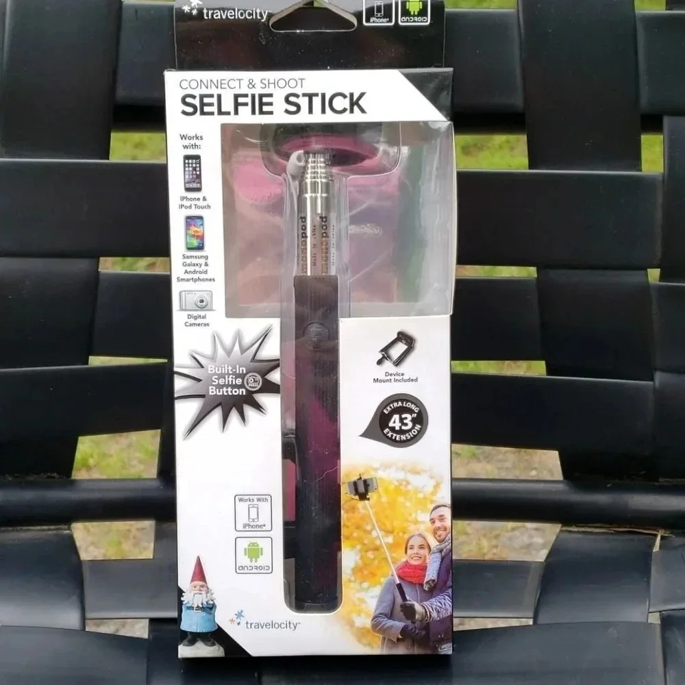 Travelocity Selfie stick  Android and iPhone